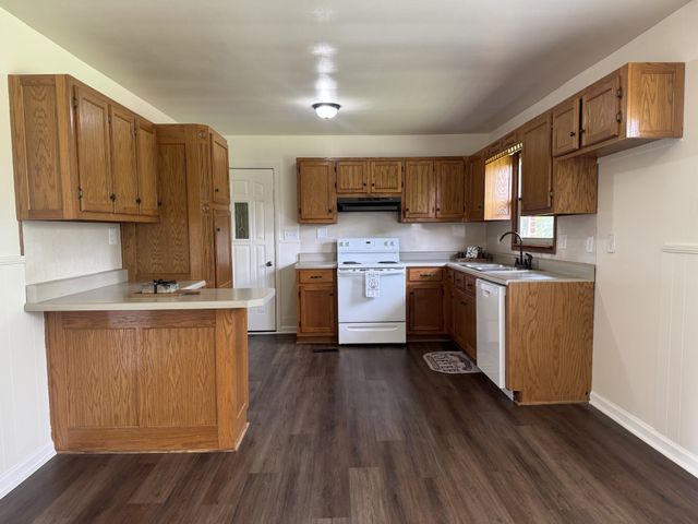 218 Cherry Ln, Mcminnville, TN 37110
