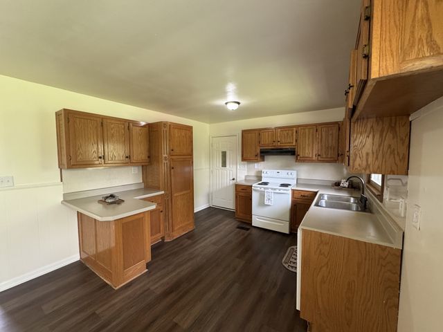 218 Cherry Ln, Mcminnville, TN 37110