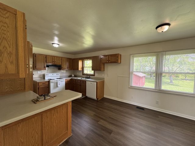 218 Cherry Ln, Mcminnville, TN 37110