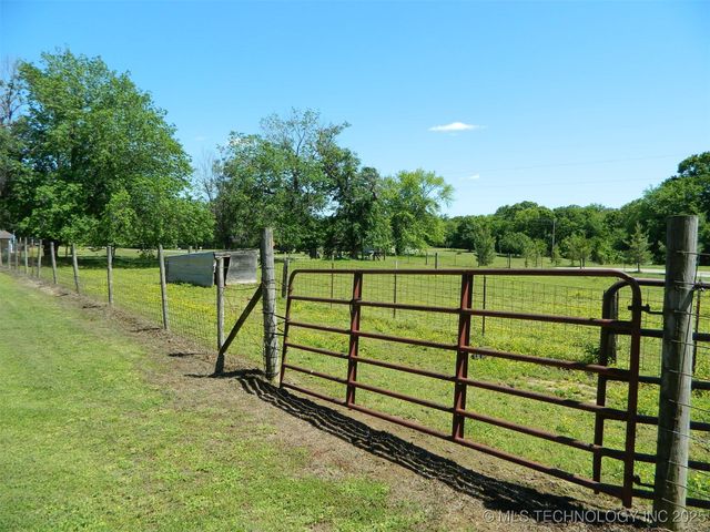 16338 N 113th East Avenue, Collinsville, OK 74021