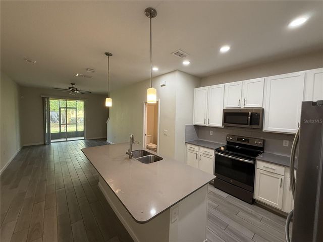 9067 MENEWA COURT, Orlando, FL 32825