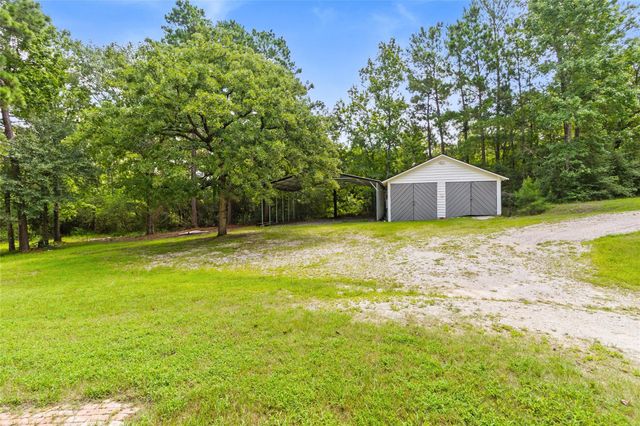 38 Darrell White Road, Huntsville, TX 77340