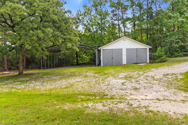 38 Darrell White Road, Huntsville, TX 77340