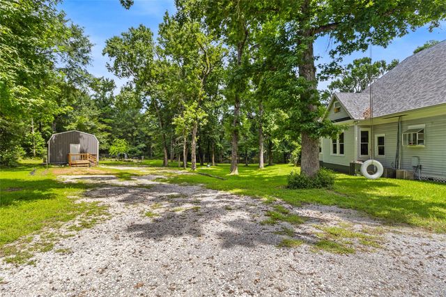 38 Darrell White Road, Huntsville, TX 77340