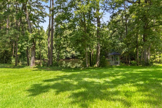 38 Darrell White Road, Huntsville, TX 77340