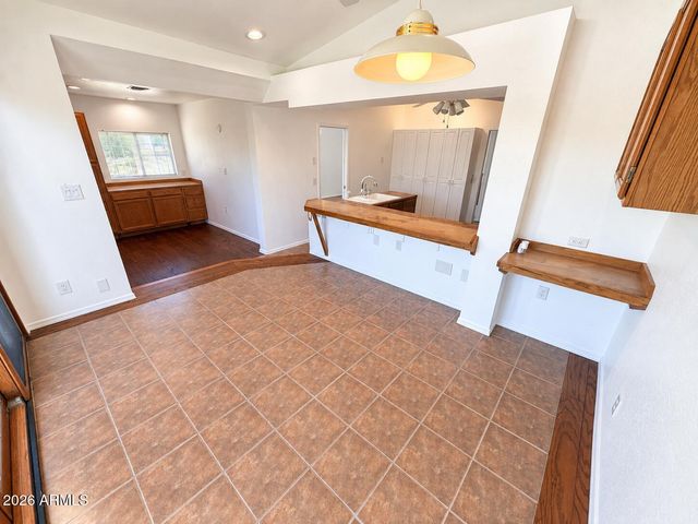 8854 W VIRGINIA Avenue, Phoenix, AZ 85037