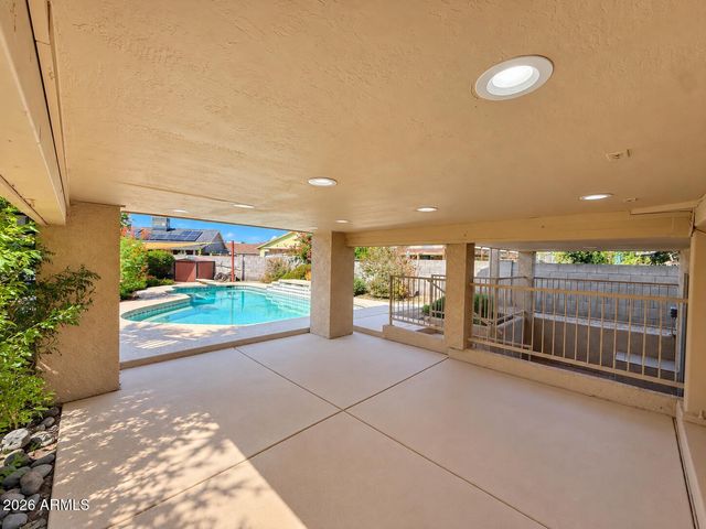8854 W VIRGINIA Avenue, Phoenix, AZ 85037