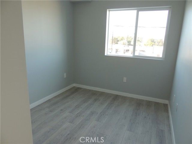 22735 Del Valle Street 6, Woodland Hills (los Angeles), CA 91364