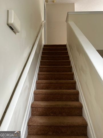 9592 Lakeview Circle, Union City, GA 30291