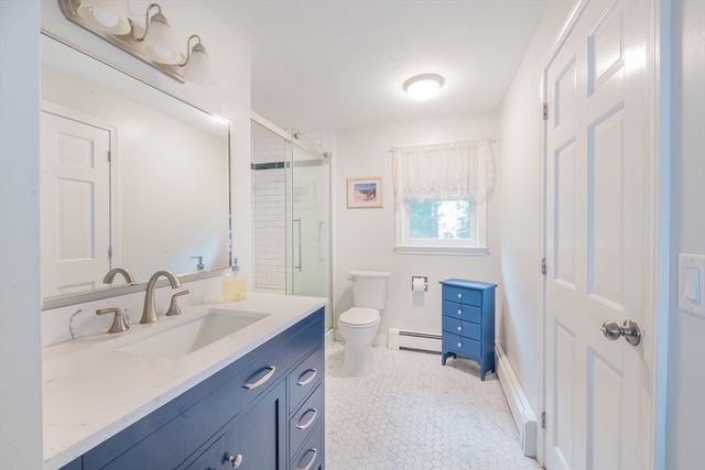 2 Compton Ct, Plymouth, MA 02360
