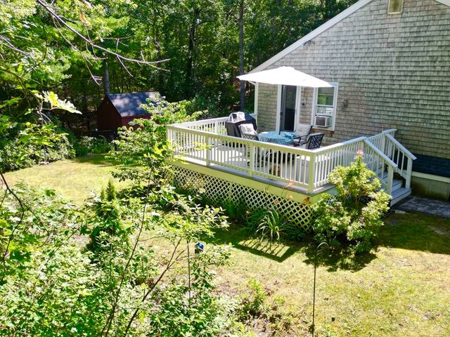 2 Compton Ct, Plymouth, MA 02360