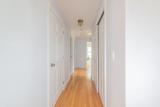 2 Compton Ct, Plymouth, MA 02360