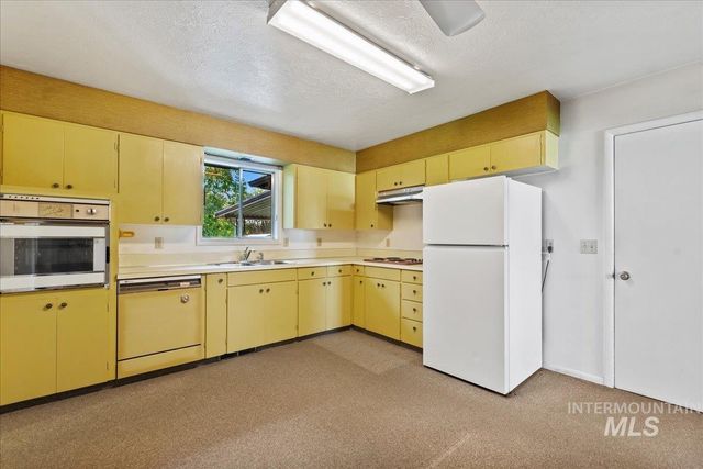 10529 W Stardust Drive, Boise, ID 83709