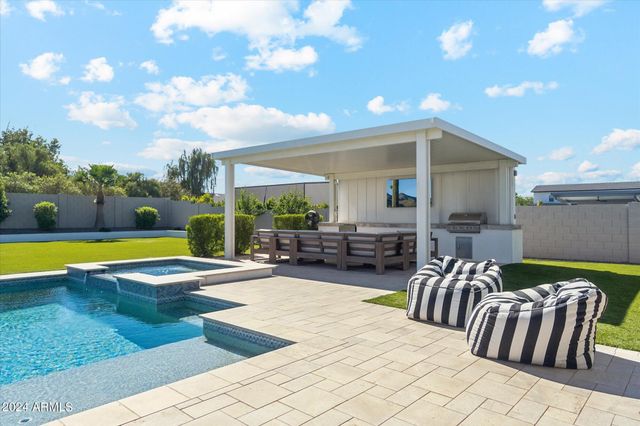 20717 E PUMMELOS Road, Queen Creek, AZ 85142