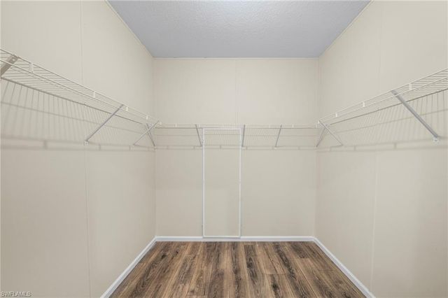 24 Red Poinciana DR, Fort Myers, FL 33908