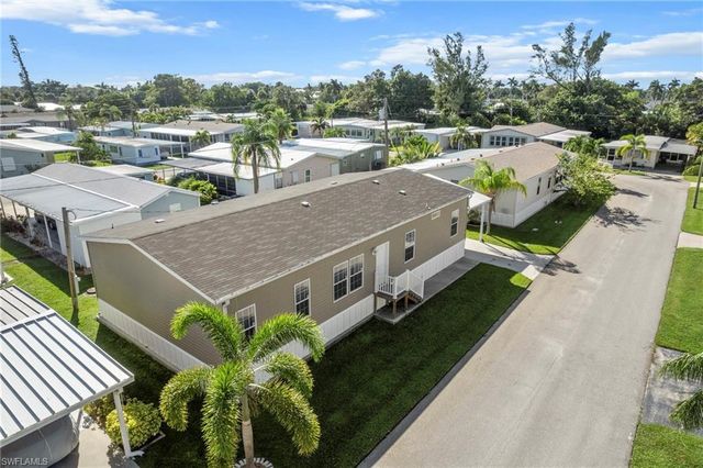 24 Red Poinciana DR, Fort Myers, FL 33908
