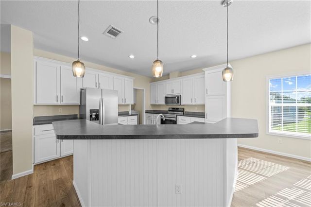 24 Red Poinciana DR, Fort Myers, FL 33908