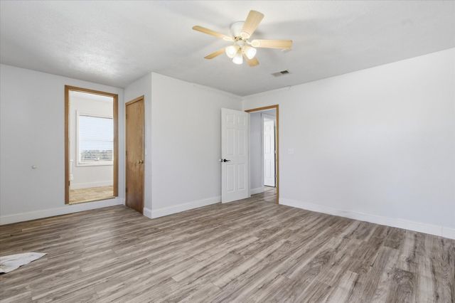 208 N Julie Avenue, Mansfield, MO 65704