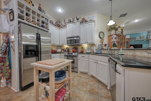 12170 Copper Ct, Lindale, TX 75706