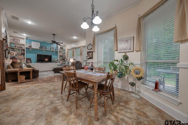 12170 Copper Ct, Lindale, TX 75706