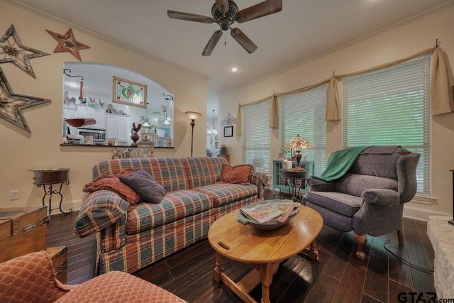 12170 Copper Ct, Lindale, TX 75706