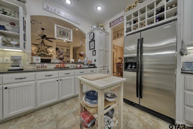 12170 Copper Ct, Lindale, TX 75706