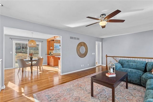 9118 BEL AIR Circle, Overland Park, KS 66207