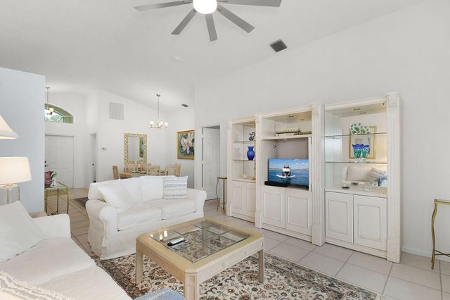 3138 SE Brierwood Place, Stuart, FL 34997