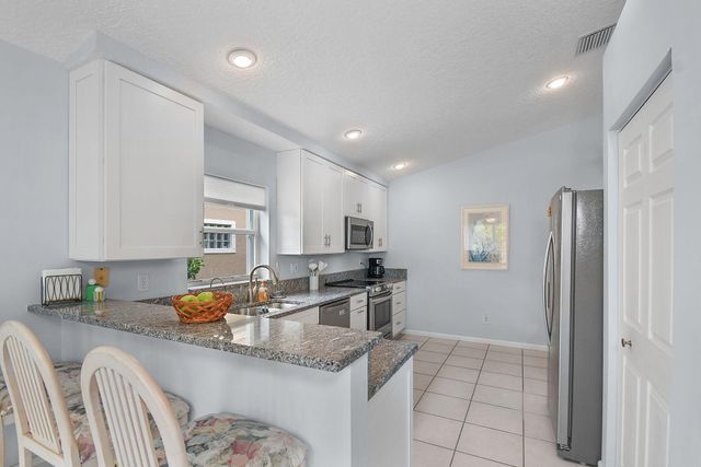 3138 SE Brierwood Place, Stuart, FL 34997