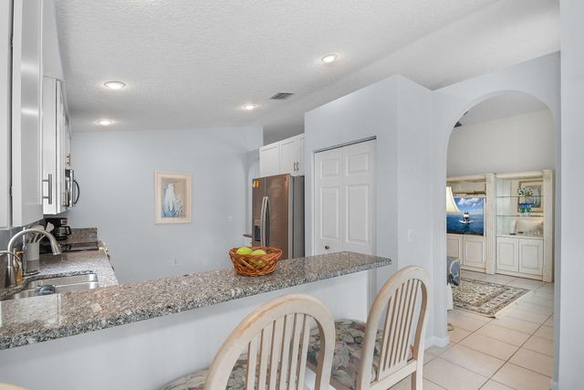 3138 SE Brierwood Place, Stuart, FL 34997