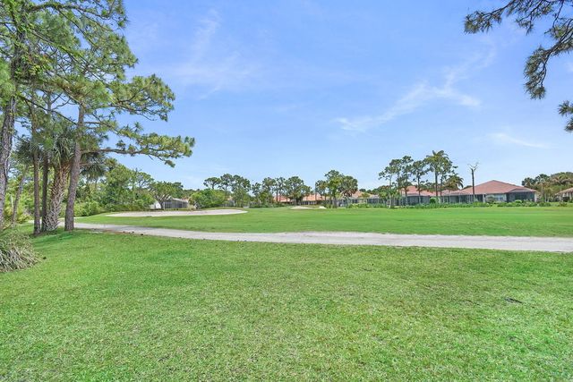3138 SE Brierwood Place, Stuart, FL 34997