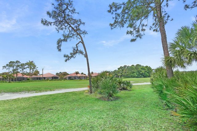 3138 SE Brierwood Place, Stuart, FL 34997