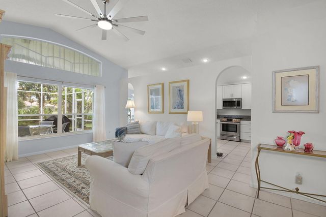 3138 SE Brierwood Place, Stuart, FL 34997