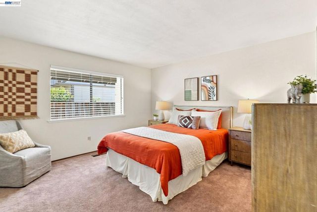 332 Downham Ct, Walnut Creek, CA 94598