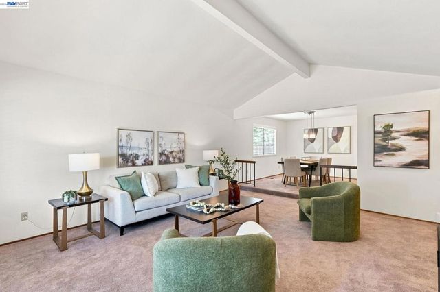 332 Downham Ct, Walnut Creek, CA 94598