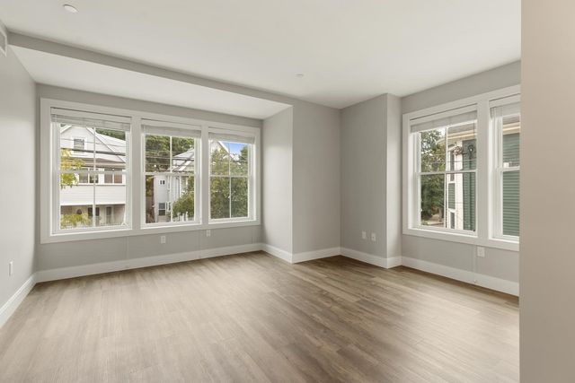 253 Walden 259, Cambridge, MA 02138