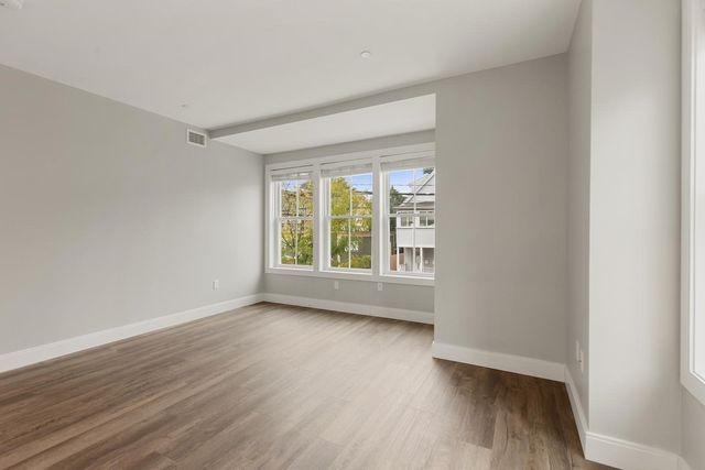 253 Walden 259, Cambridge, MA 02138