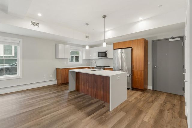 253 Walden 259, Cambridge, MA 02138