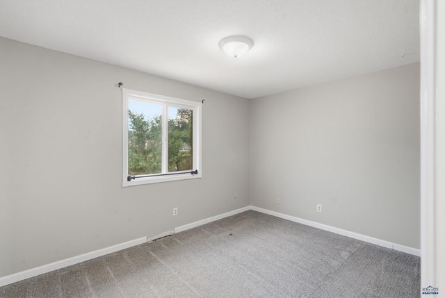 627 FAIRMONT PL, Rapid City, SD 57701