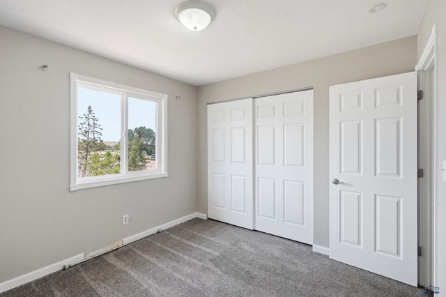 627 FAIRMONT PL, Rapid City, SD 57701