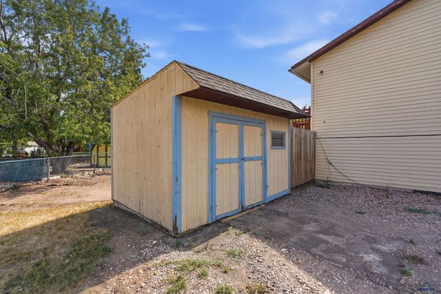 627 FAIRMONT PL, Rapid City, SD 57701