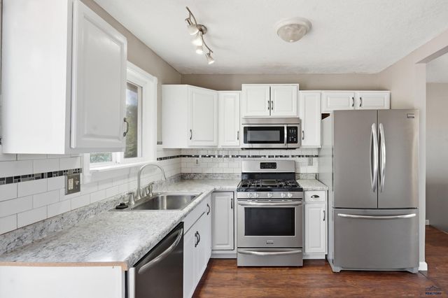 627 FAIRMONT PL, Rapid City, SD 57701