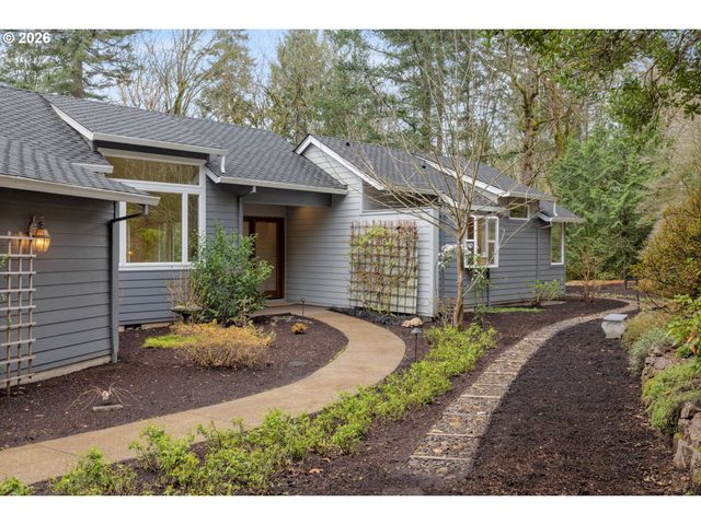 6100 Sw THOMAS St, Portland, OR 97221