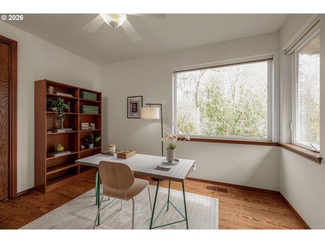 6100 Sw THOMAS St, Portland, OR 97221