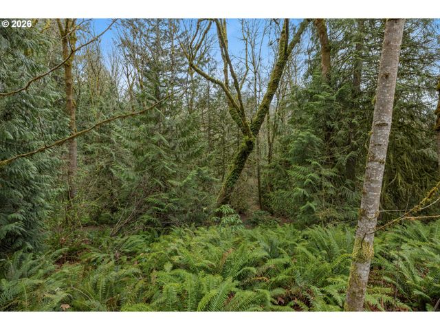 6100 Sw THOMAS St, Portland, OR 97221