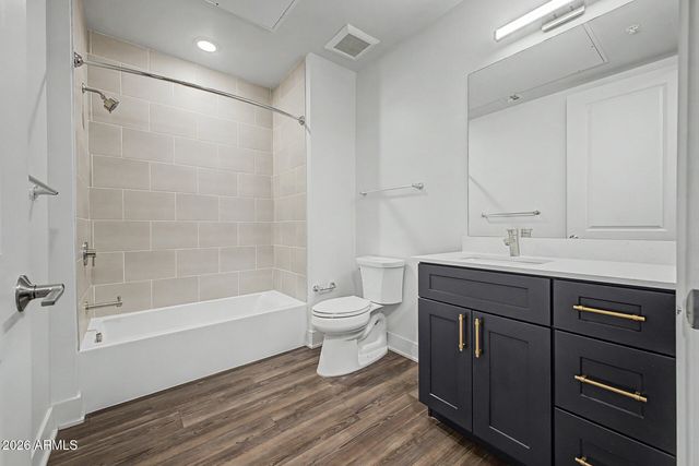 3131 N CENTRAL Avenue 4011, Phoenix, AZ 85012