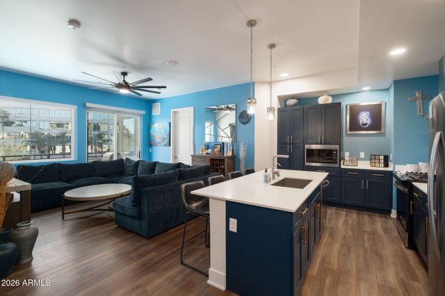 3131 N CENTRAL Avenue 4011, Phoenix, AZ 85012