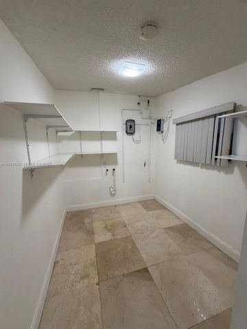 1585 W 53rd St, Hialeah, FL 33012