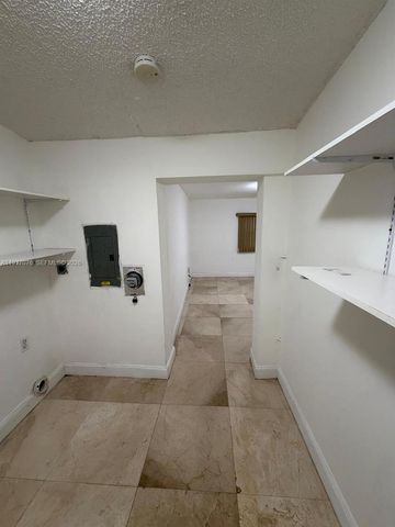 1585 W 53rd St, Hialeah, FL 33012