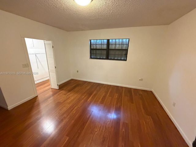 1585 W 53rd St, Hialeah, FL 33012